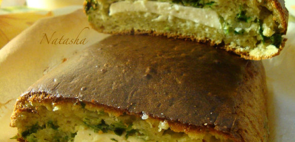 Пшённый пирог с сыром, петрушкой и чесноком