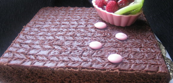 Шоколадный пирог с глазурью (Family Chocolate Cake)