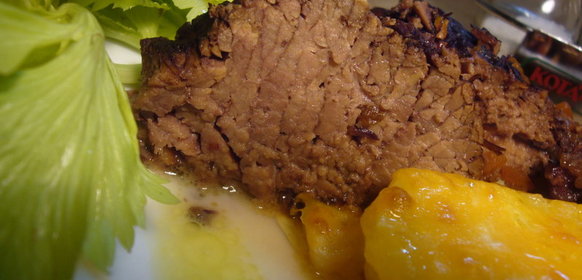 Разварное мясо из Пьяченцы с картофельным пирогом