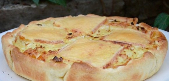 Пирог с картофелем и сыром раклет