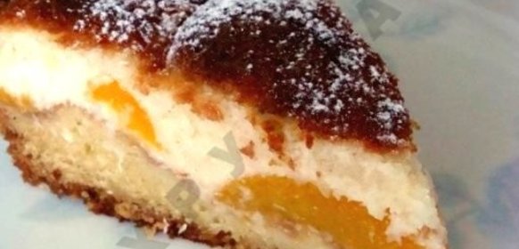 Персиковый пирог с кокосовым штрейзелем