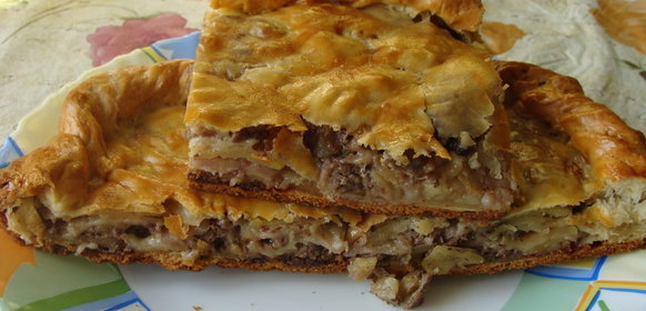 Цкен- пирог с бараниной и картофелем