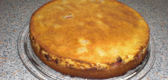 Ревеневый пирог в сметанной заливке