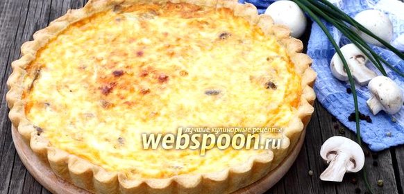 Открытый пирог с грибами и сыром