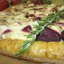 Пирог со свеклой и козьим сыром