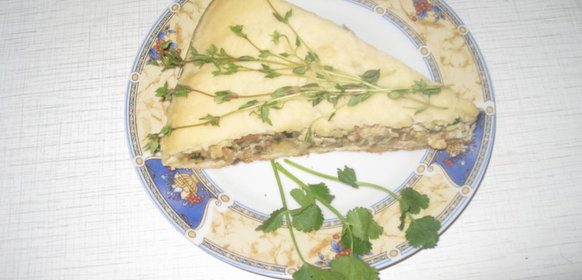Осетинский пирог с курицей грибами и сыром